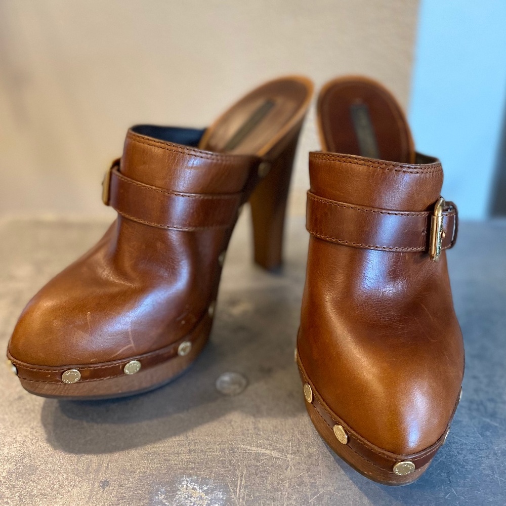 Louis Vuitton Leather Clogs - Picture 3 of 16
